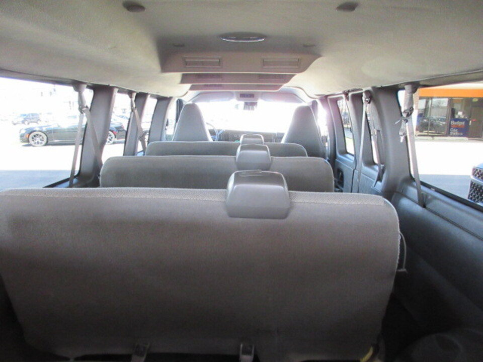 Used 2024 Chevrolet Express 3500 LT w/ LT Preferred Equipment Group RWD image 25