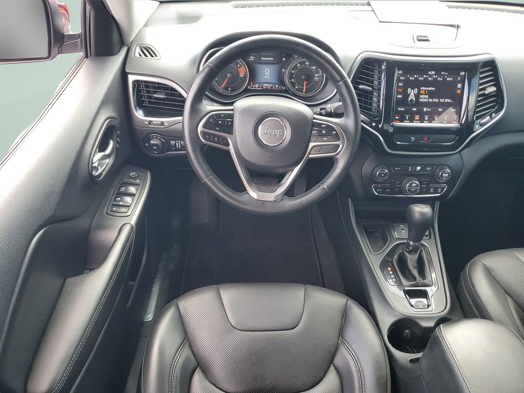 Used 2019 Jeep Cherokee Limited image 12