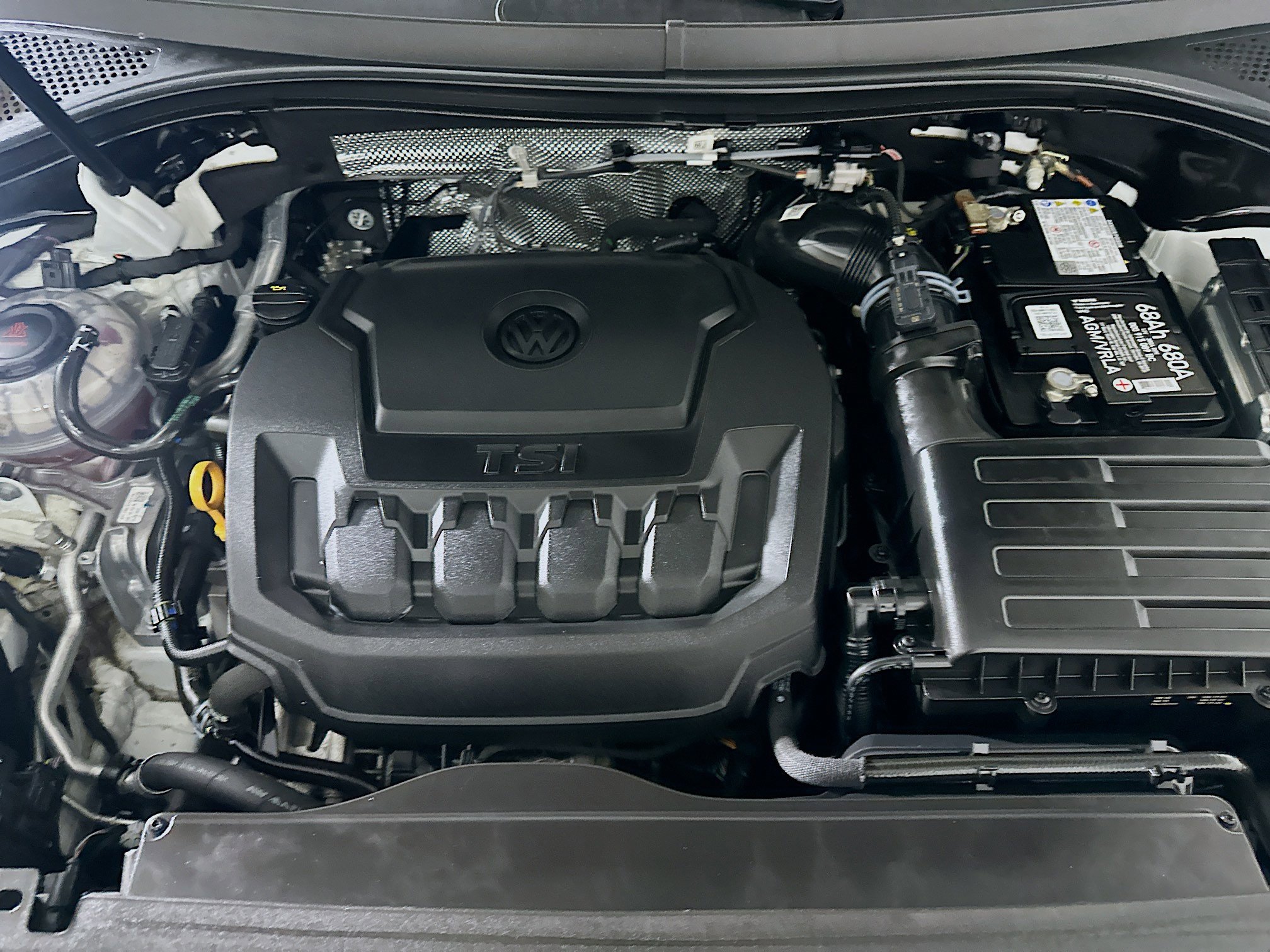 Used 2022 Volkswagen Tiguan SE image 32