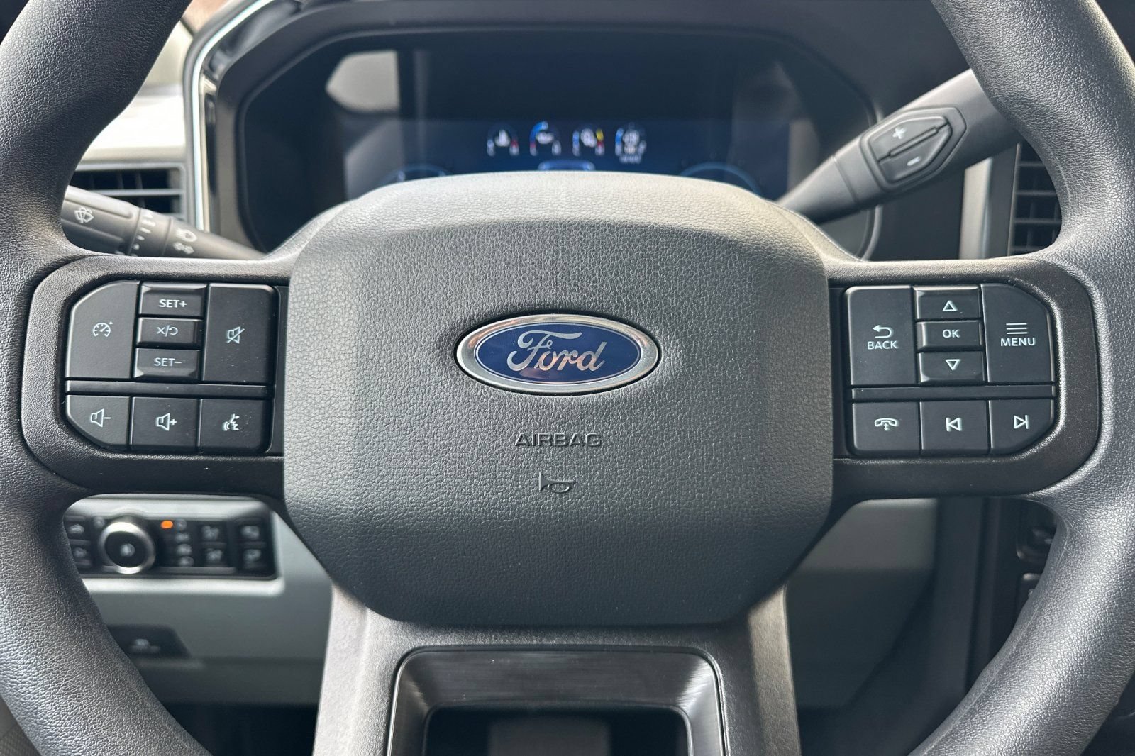 New 2026 Ford F250 XLT w/ XLT Premium Package AWD/4WD image 22