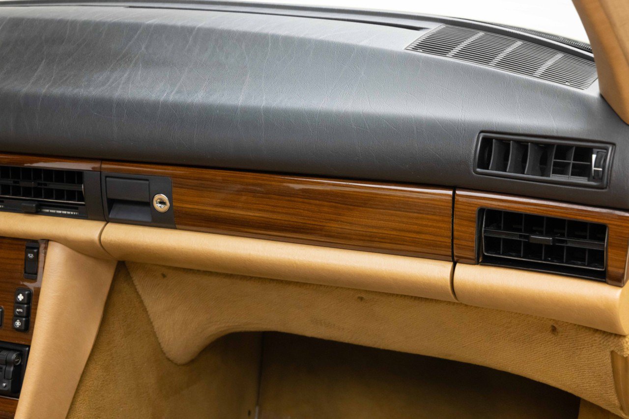 Used 1991 Mercedes-Benz 350 SD image 24