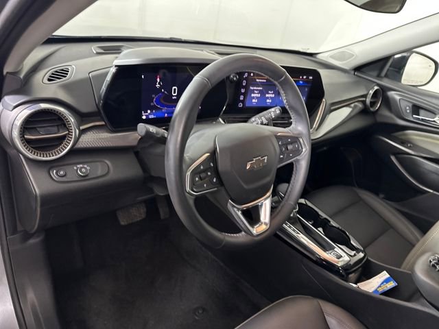 Used 2024 Chevrolet Trax ACTIV w/ Sunroof Package image 13