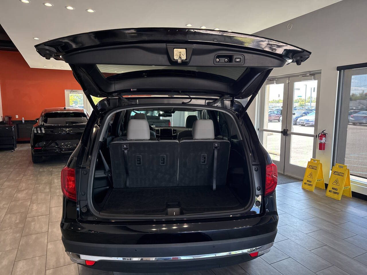 Used 2018 Honda Pilot Elite image 36