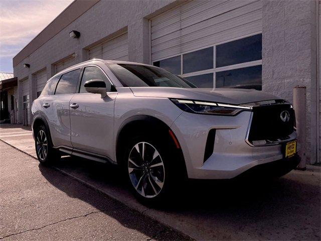 Used 2023 INFINITI QX60 Luxe image 10