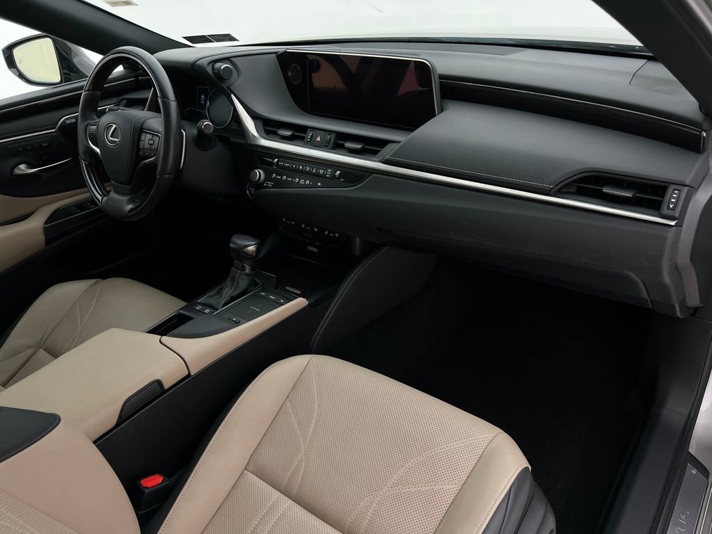 Used 2021 Lexus ES 300h w/ Accessory Package 2 image 13
