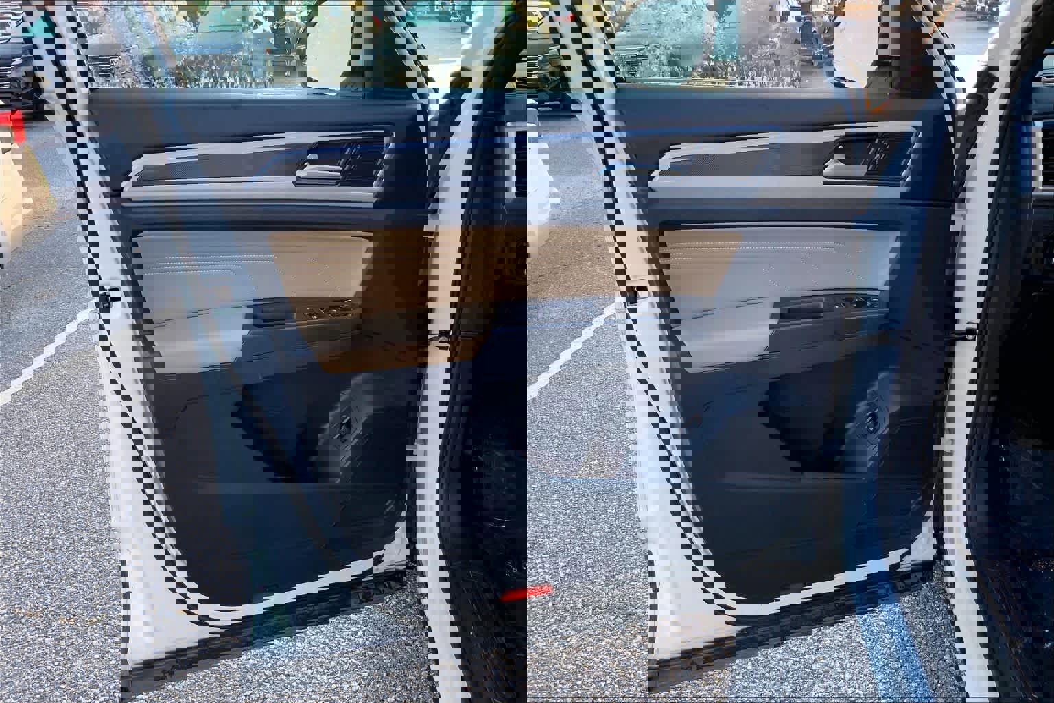 Used 2022 Volkswagen Atlas Cross Sport SE image 20