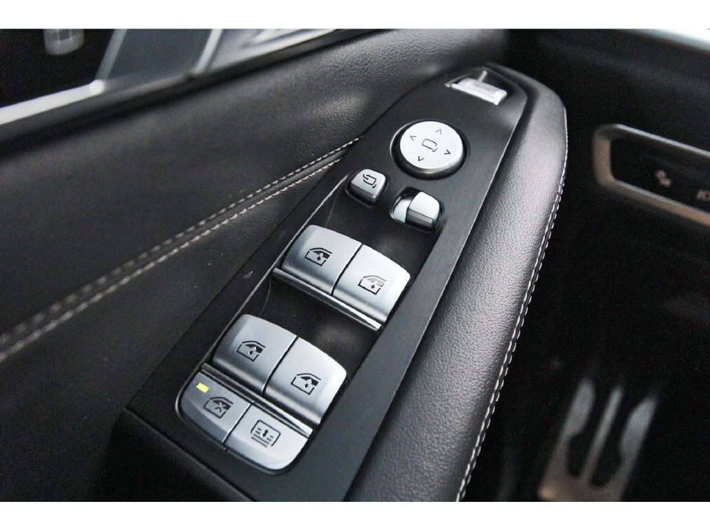 Used 2024 BMW X7 M60i w/ M Sport Professional Package AWD/4WD image 25
