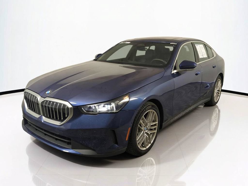Used 2024 BMW 530i xDrive w/ Convenience Package AWD/4WD image 9