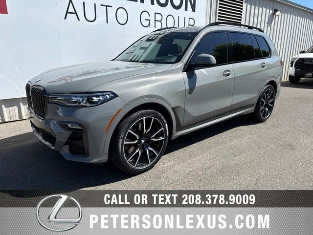 Used 2021 BMW X7 xDrive40i w/ M Sport Package AWD/4WD image 8