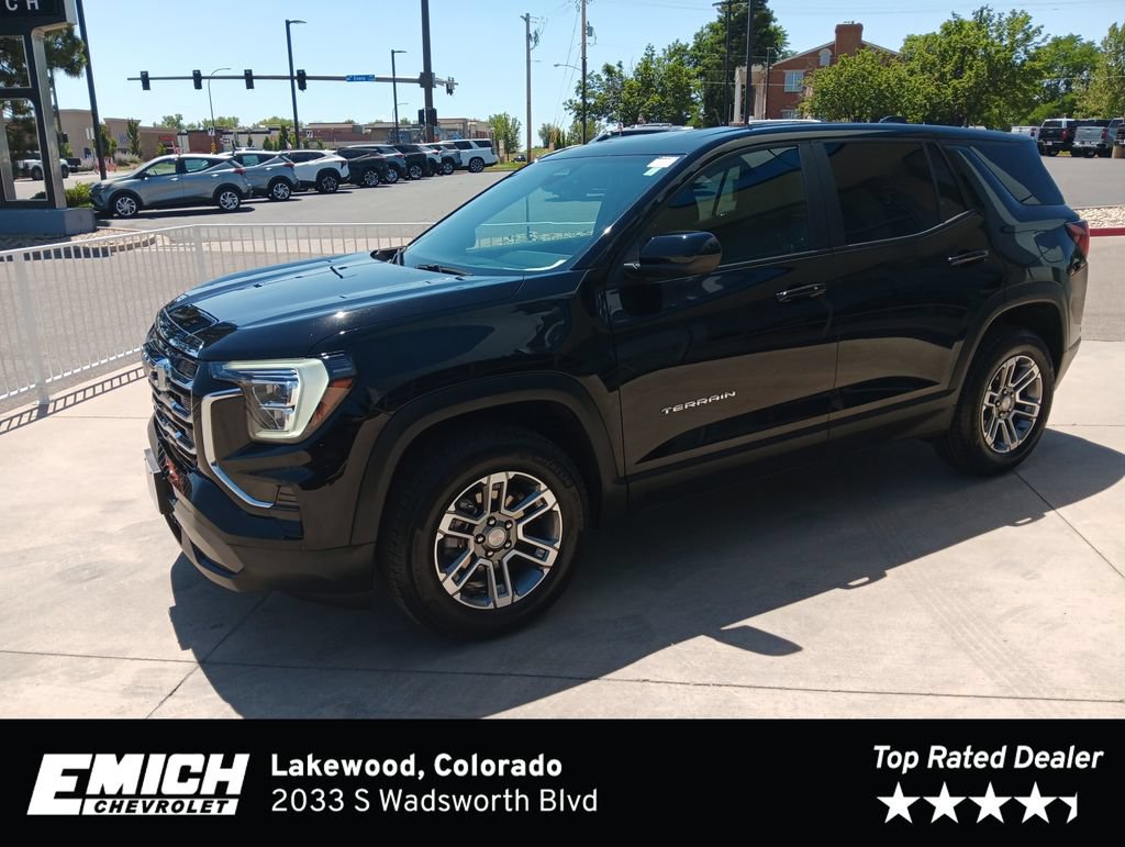 Used 2025 GMC Terrain Elevation AWD/4WD image 1