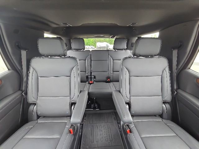 Used 2025 GMC Yukon Denali w/ Sun & Power Step Package AWD/4WD image 20