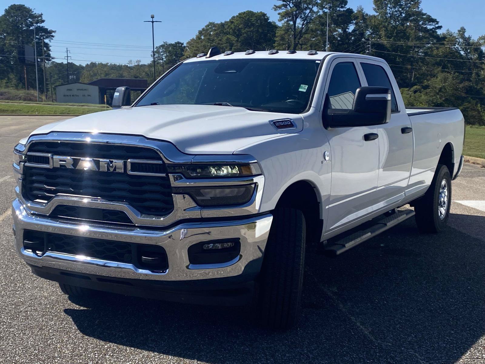 Used 2025 RAM 2500 Tradesman AWD/4WD image 3