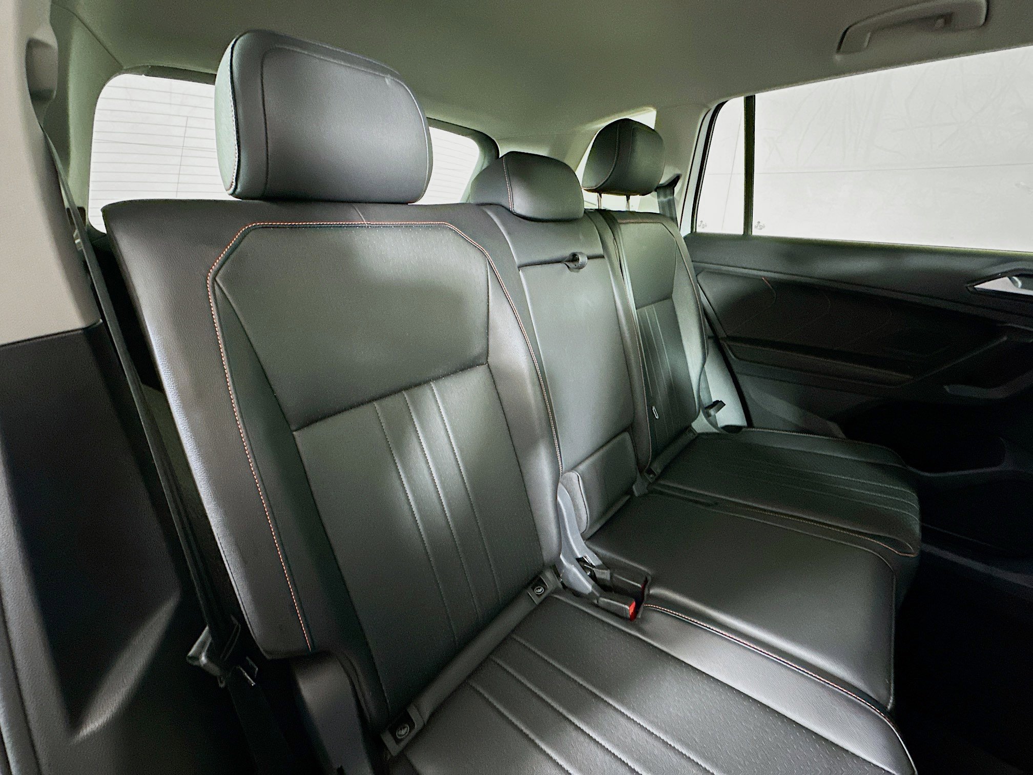 Used 2024 Volkswagen Tiguan Wolfsburg Edition image 24