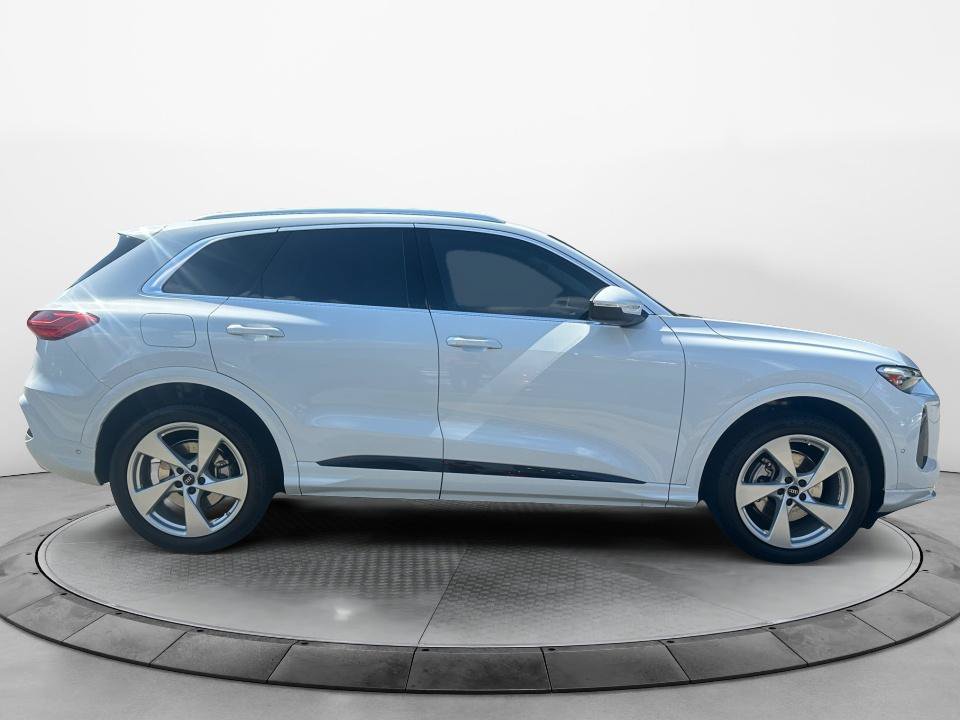 Used 2025 Audi Q5 Prestige AWD/4WD image 8