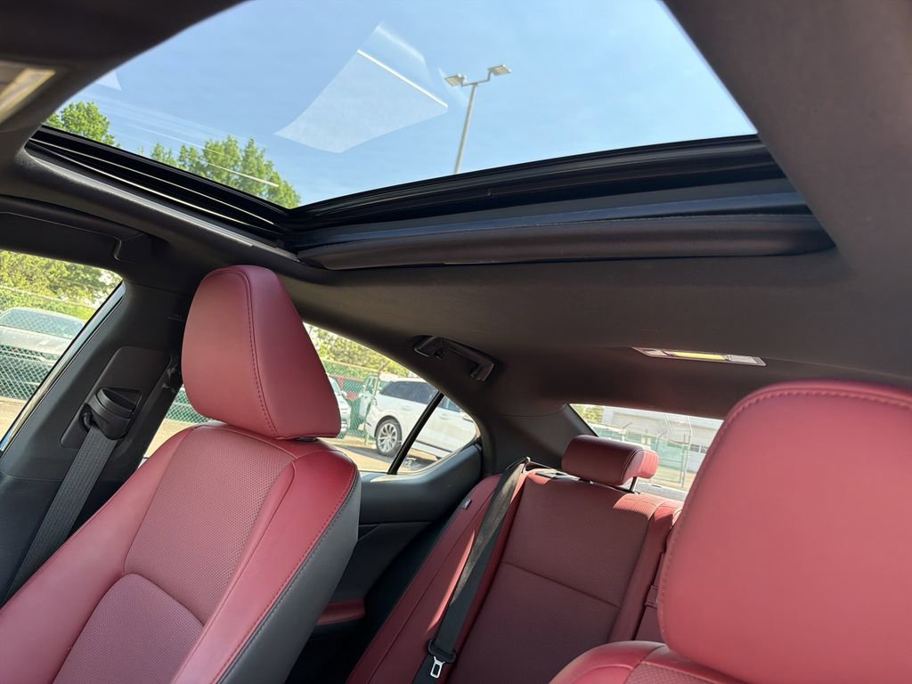 Used 2022 Lexus IS 300 w/ Premium Package RWD image 28
