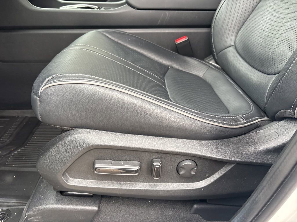 Certified 2025 Honda Pilot Elite image 14