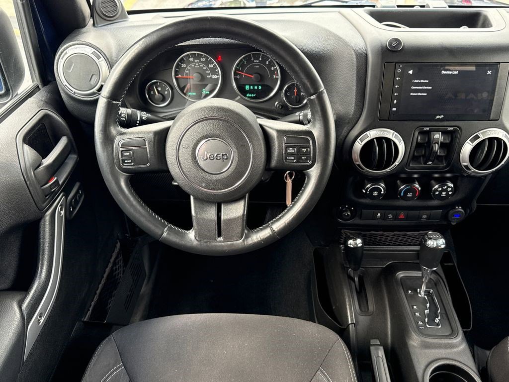 Used 2013 Jeep Wrangler Unlimited Sahara image 18