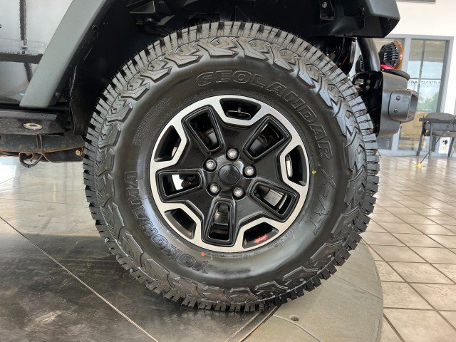 Used 2015 Jeep Wrangler Unlimited Rubicon AWD/4WD image 38