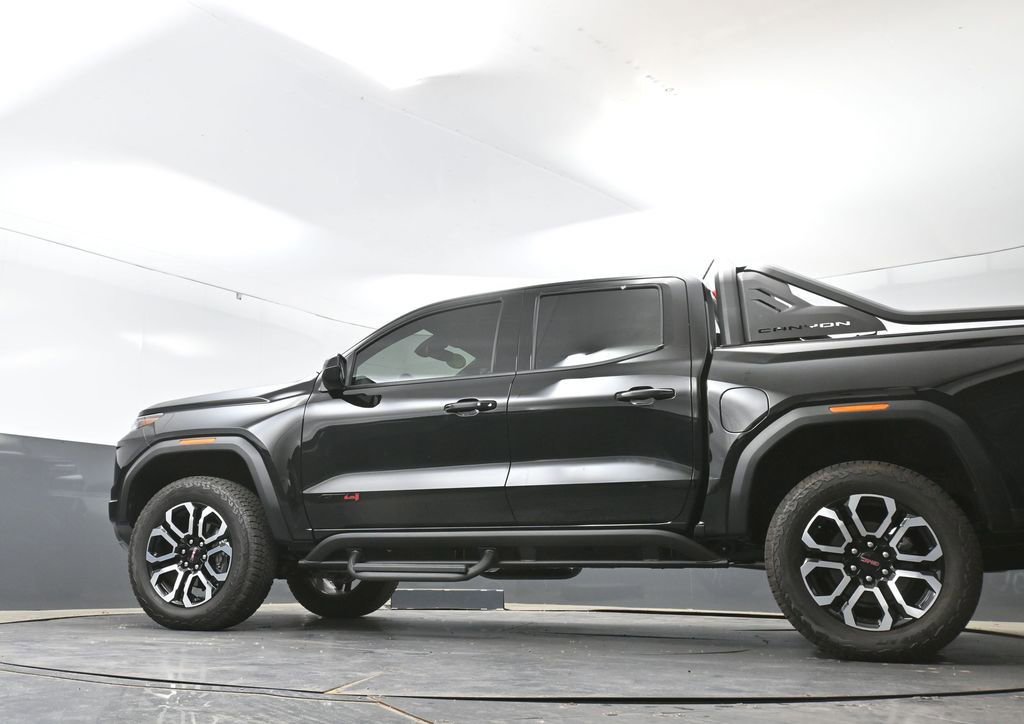 Used 2025 GMC Canyon AT4 w/ Nightfall Edition AWD/4WD image 55