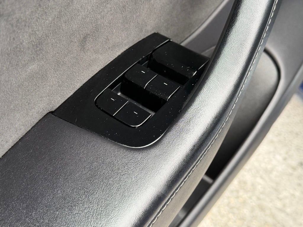 Used 2019 Tesla Model 3 Standard Range Plus image 13