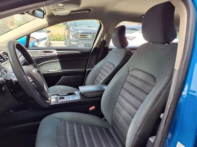 Used 2019 Ford Fusion SE image 15
