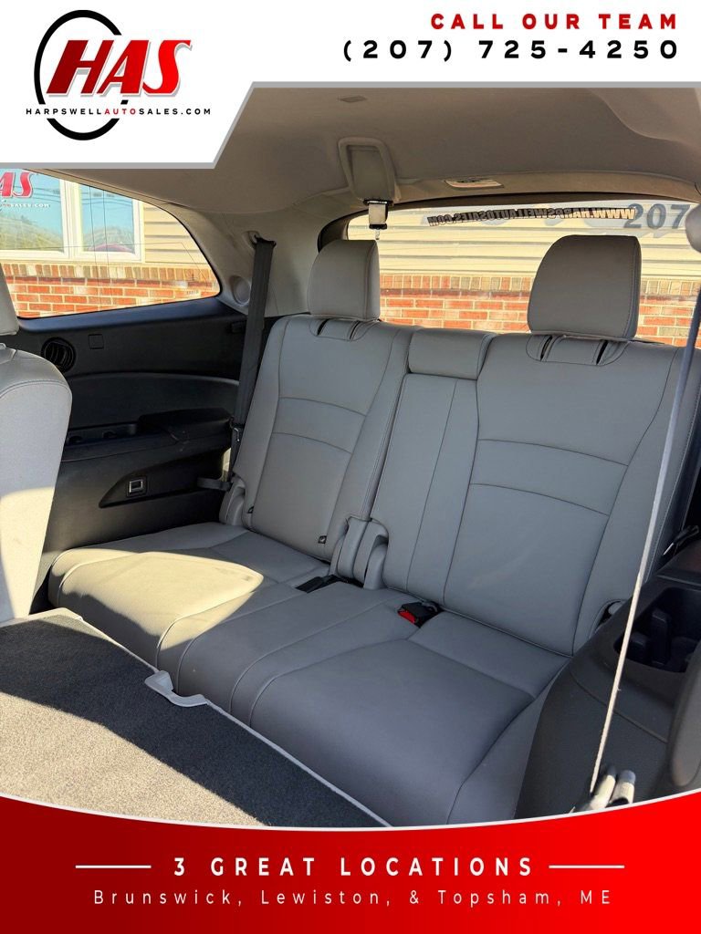 Used 2017 Honda Pilot Touring image 13