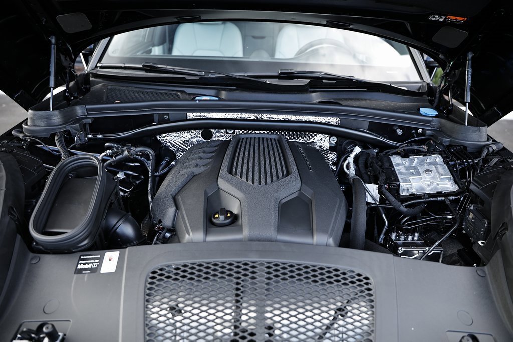 New 2026 Porsche Macan image 35