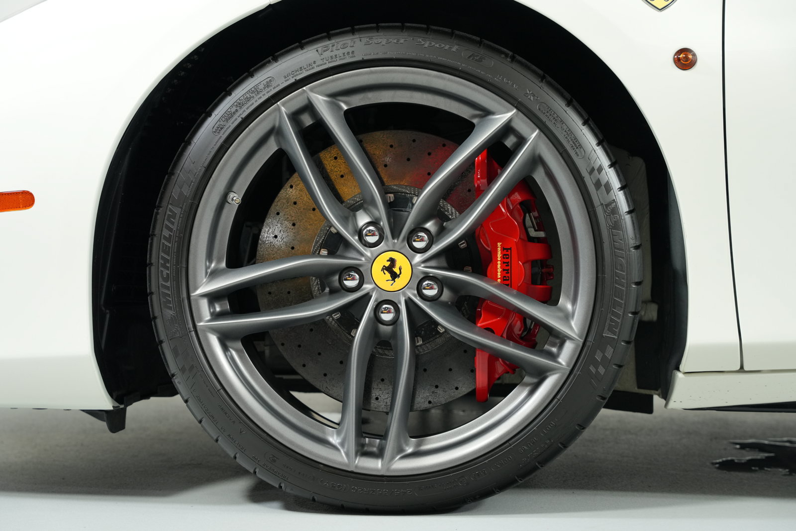 Certified 2017 Ferrari 488 Spider RWD image 9