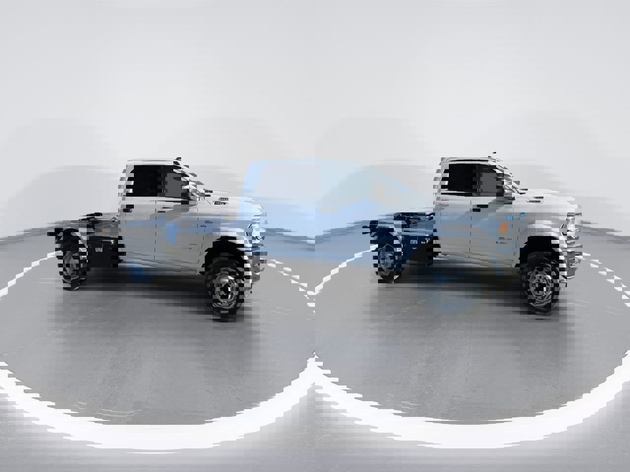 Used 2024 RAM 4500 SLT w/ Quick Order Package 2YG SLT image 24