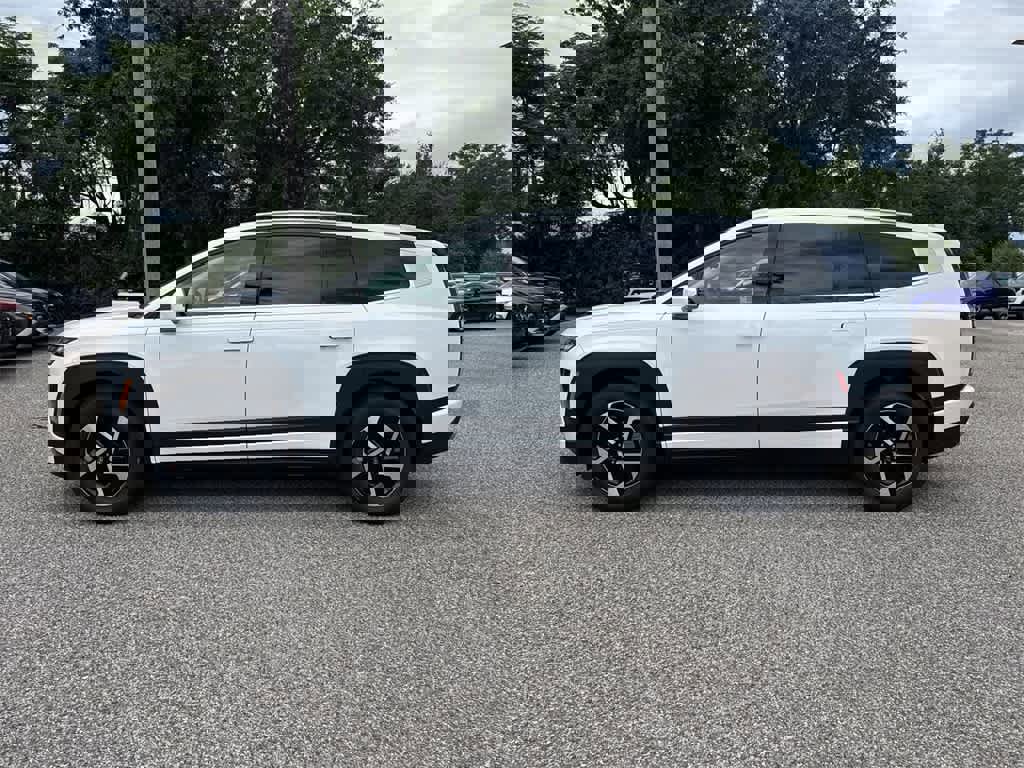 New 2026 Hyundai Ioniq 9 SE image 3