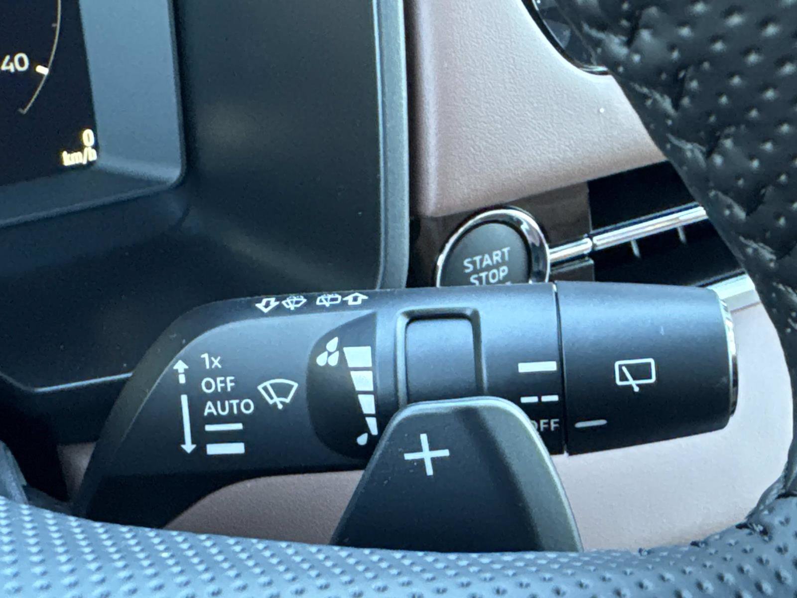 New 2026 Mitsubishi Outlander SEL image 28