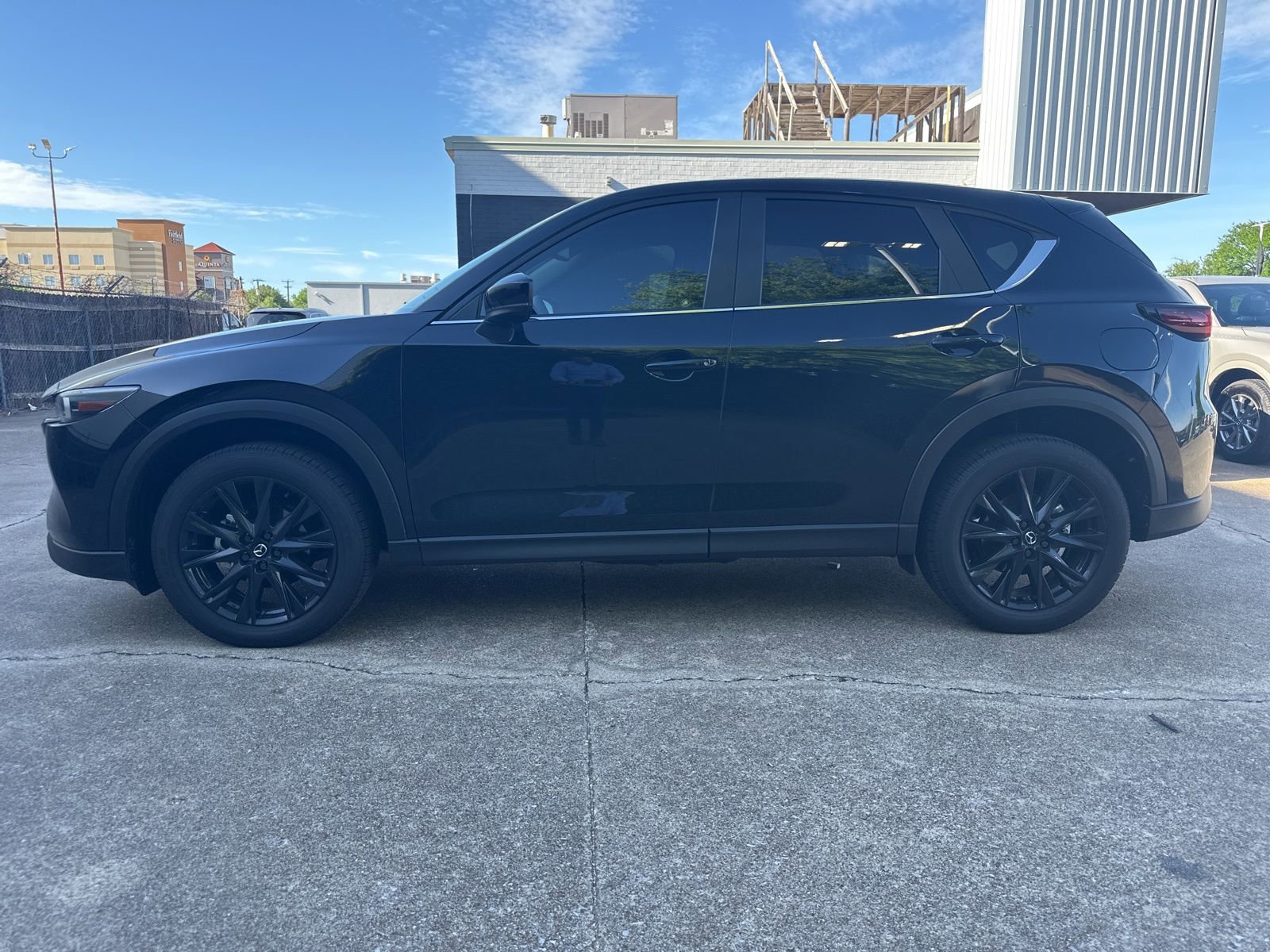 Used 2025 MAZDA CX-5 Carbon Edition image 4