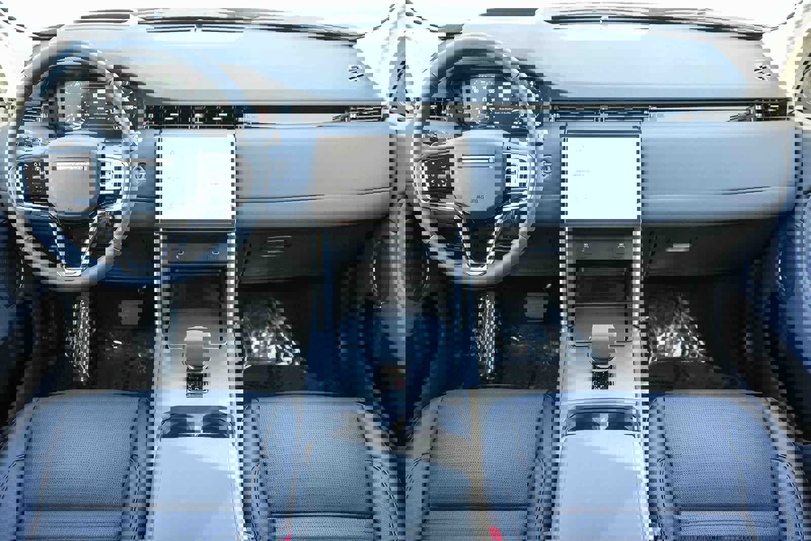 New 2025 Land Rover Discovery Sport S image 10