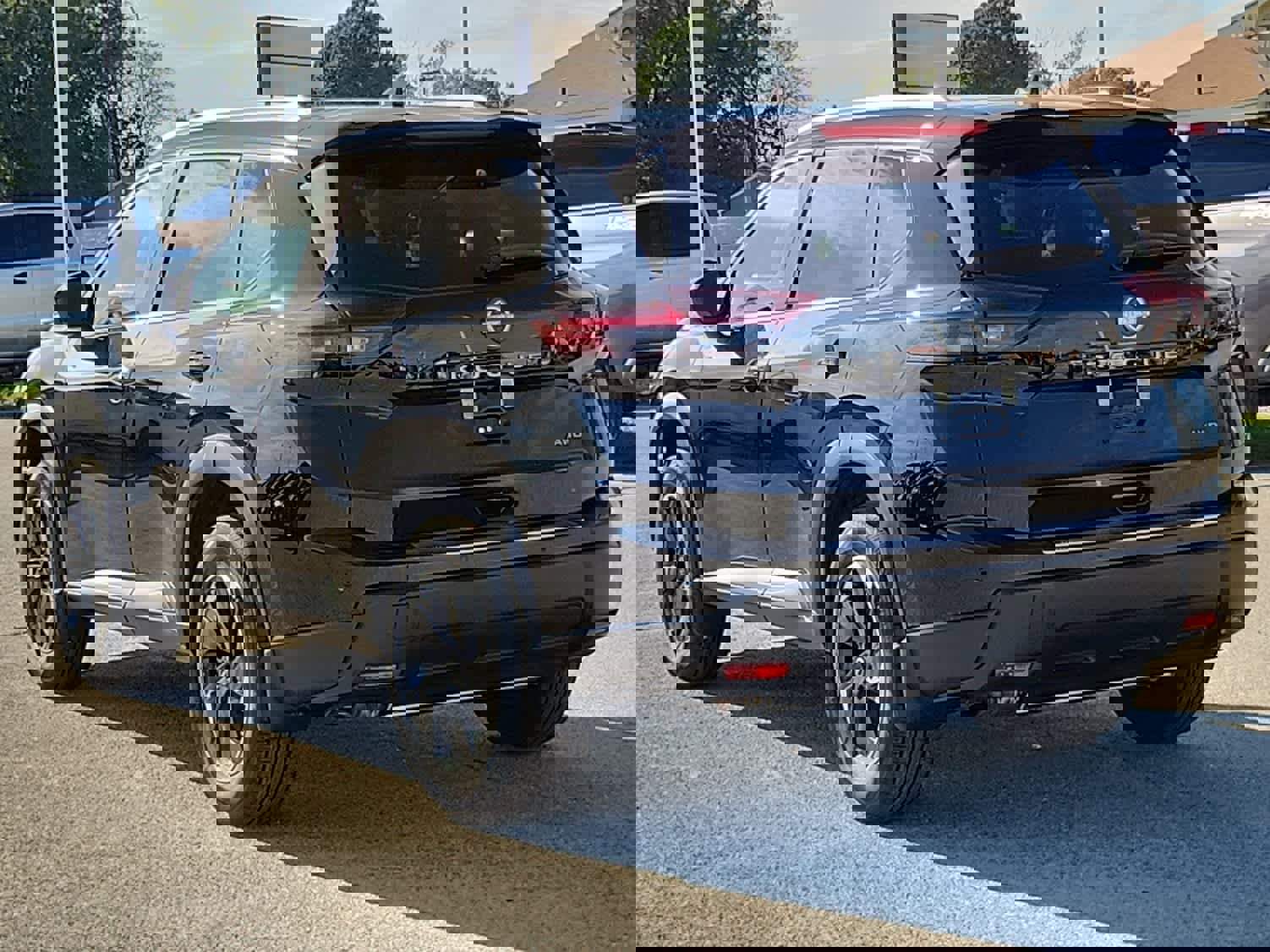 New 2026 Nissan Rogue SV image 4