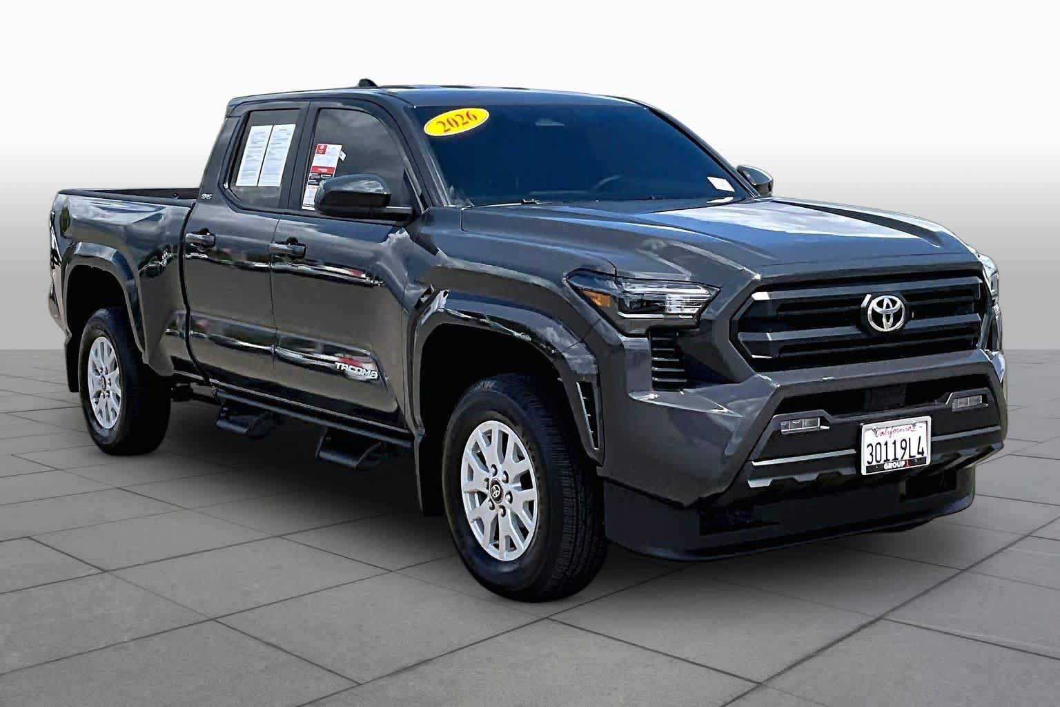 Used 2026 Toyota Tacoma SR5 AWD/4WD image 2