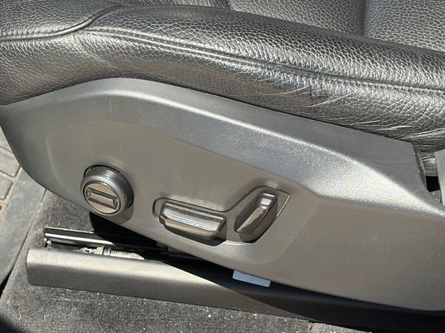 Used 2022 Volvo XC90 T8 Inscription Expression w/ Advanced Package image 17