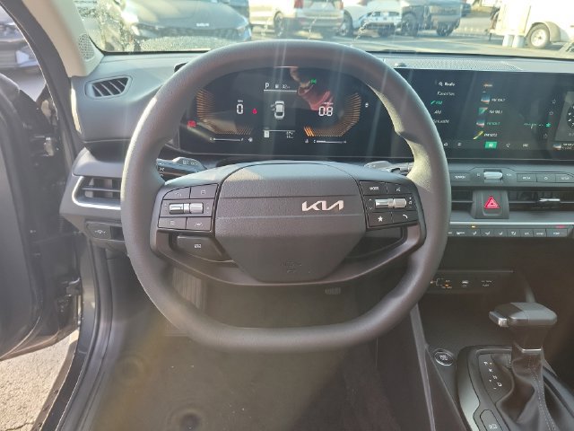 New 2026 Kia K4 FWD image 8