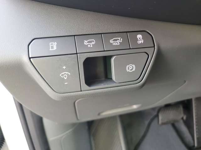 Used 2026 Kia EV9 Wind AWD/4WD image 17