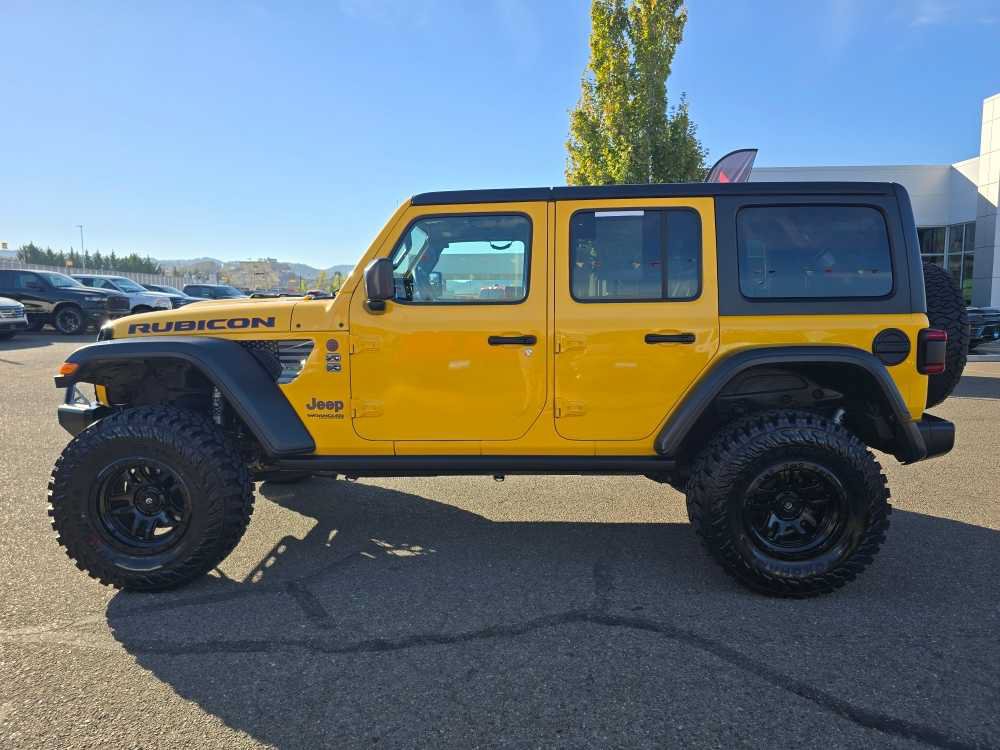 Used 2020 Jeep Wrangler Unlimited Rubicon w/ LED Lighting Group AWD/4WD image 2