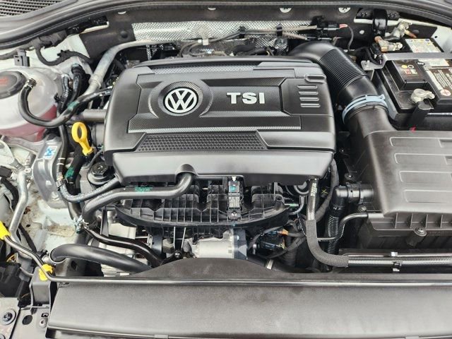 Used 2025 Volkswagen Jetta GLI Autobahn image 32