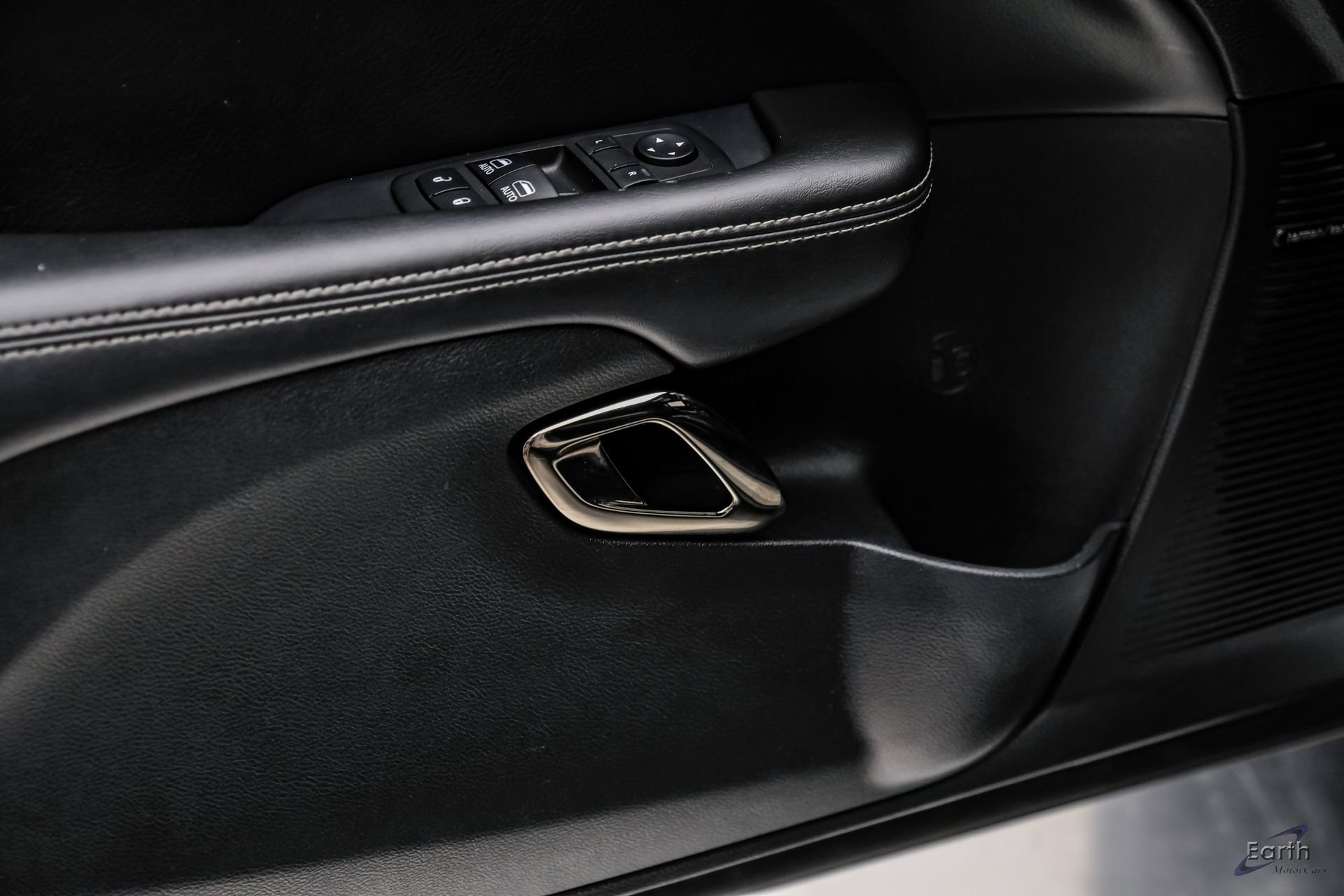 Used 2018 Dodge Challenger SRT Hellcat RWD image 95