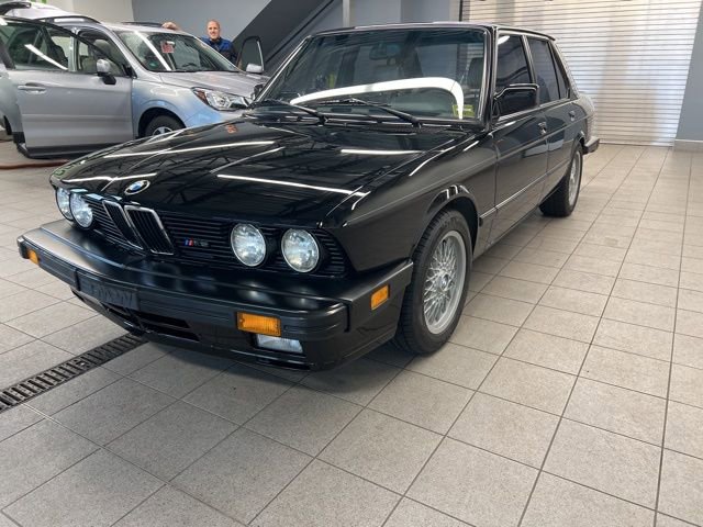 Used 1988 BMW M5 image 3