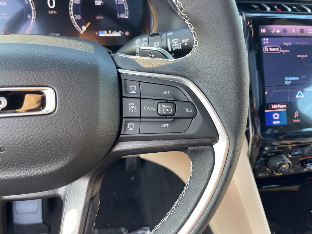 New 2025 Jeep Grand Cherokee L Limited w/ Luxury Tech Group II image 14