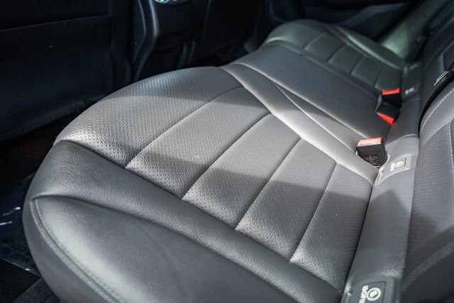 Used 2020 Mercedes-Benz GLC 300 4MATIC image 32