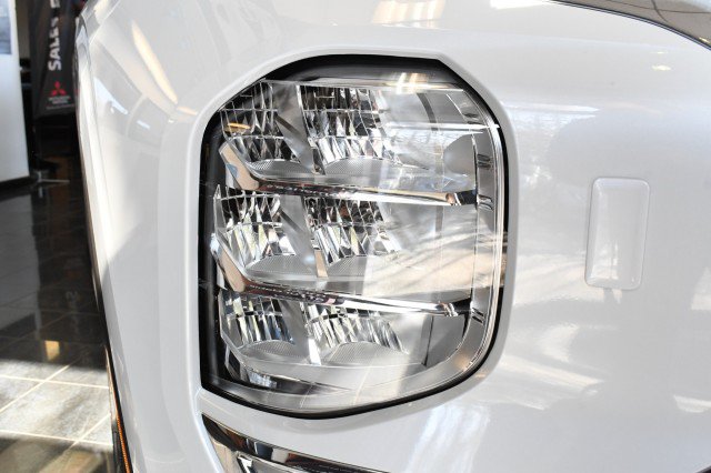 New 2026 Mitsubishi Outlander SEL AWD/4WD image 5