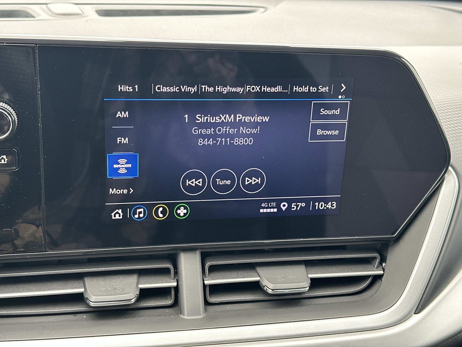 Certified 2024 Chevrolet Trax RS w/ Driver Confidence Package image 27