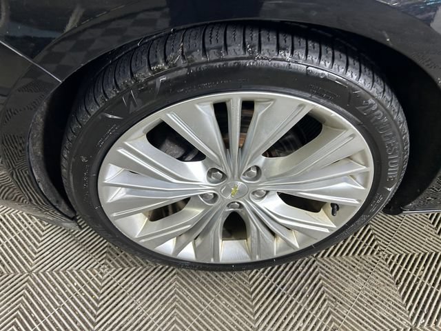 Used 2016 Chevrolet Impala LTZ w/ Enhanced Convenience Package FWD image 11