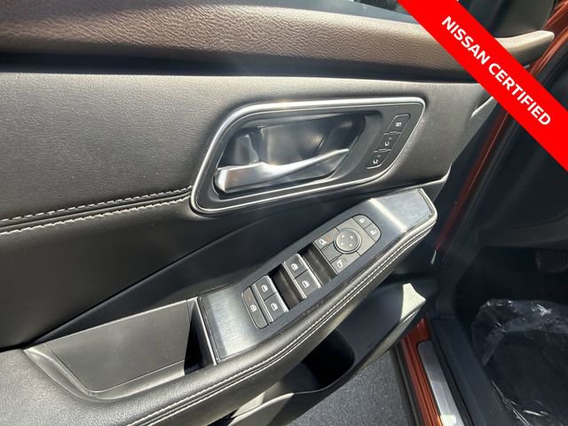 Certified 2022 Nissan Rogue Platinum w/ Head-Up Display Package AWD/4WD image 13