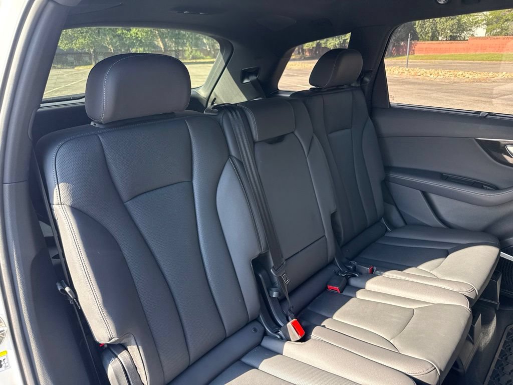 Used 2025 Audi Q7 3.0T Premium Plus w/ Premium Plus Package AWD/4WD image 20