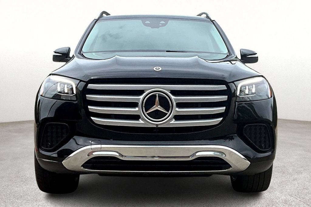 Used 2024 Mercedes-Benz GLS 450 4MATIC image 4